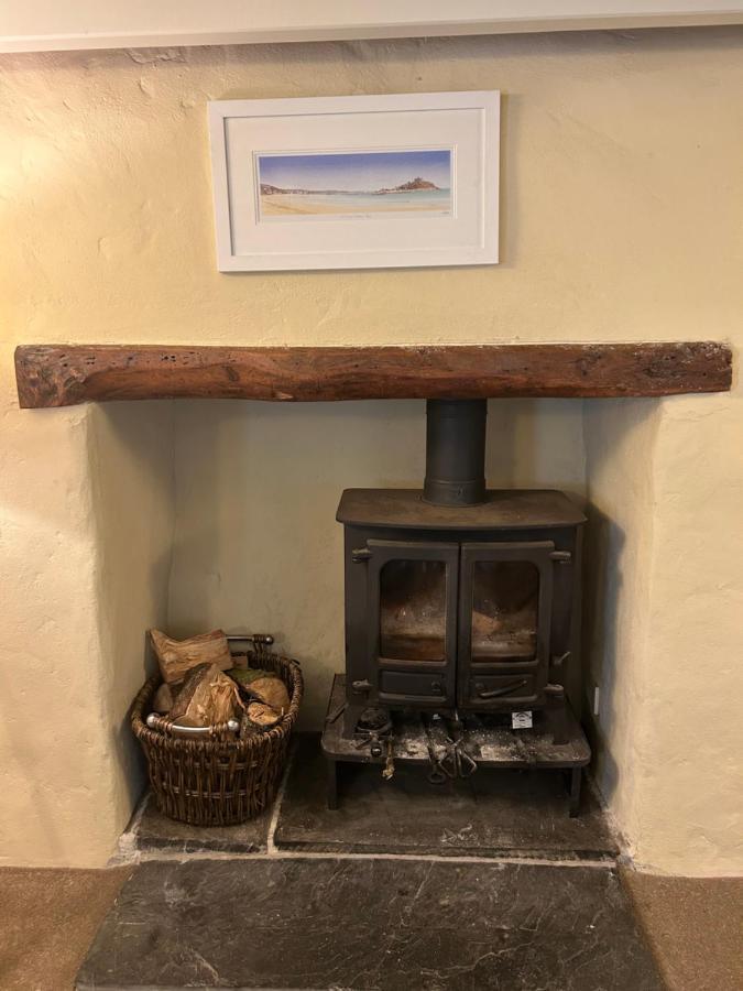 Meadowside Cottage, Characterful Grade 2 Listed Cottage Near To Wadebridge And Padstow Exterior foto
